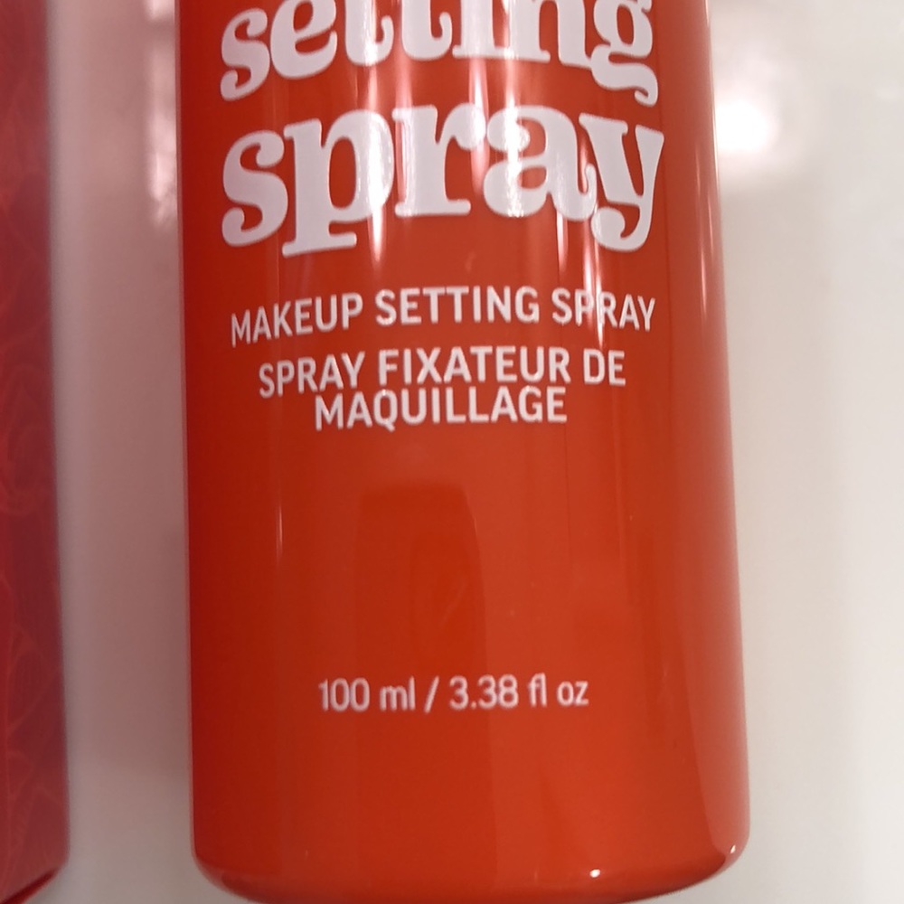 Maven Beauty Rise Water Setting Spray - Picture 2 of 2
